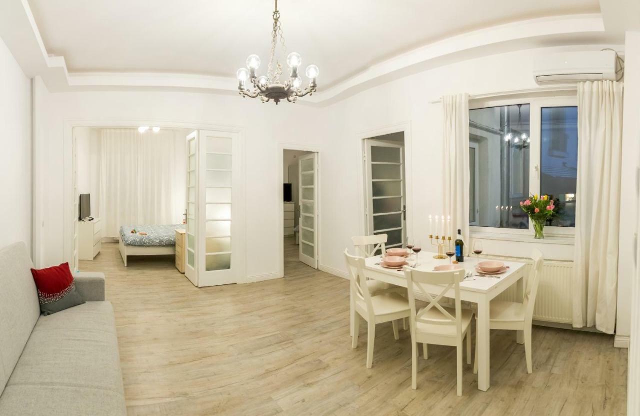 Appartement White Nights Of Old Town Bucarest Extérieur photo