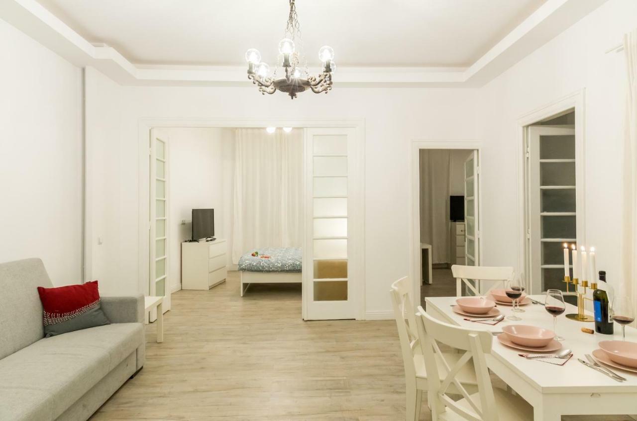 Appartement White Nights Of Old Town Bucarest Extérieur photo