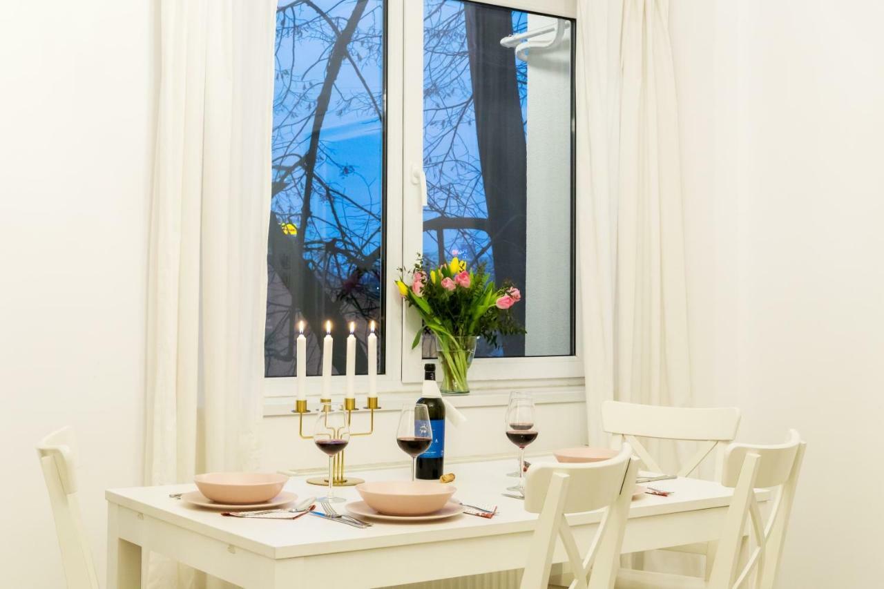 Appartement White Nights Of Old Town Bucarest Extérieur photo