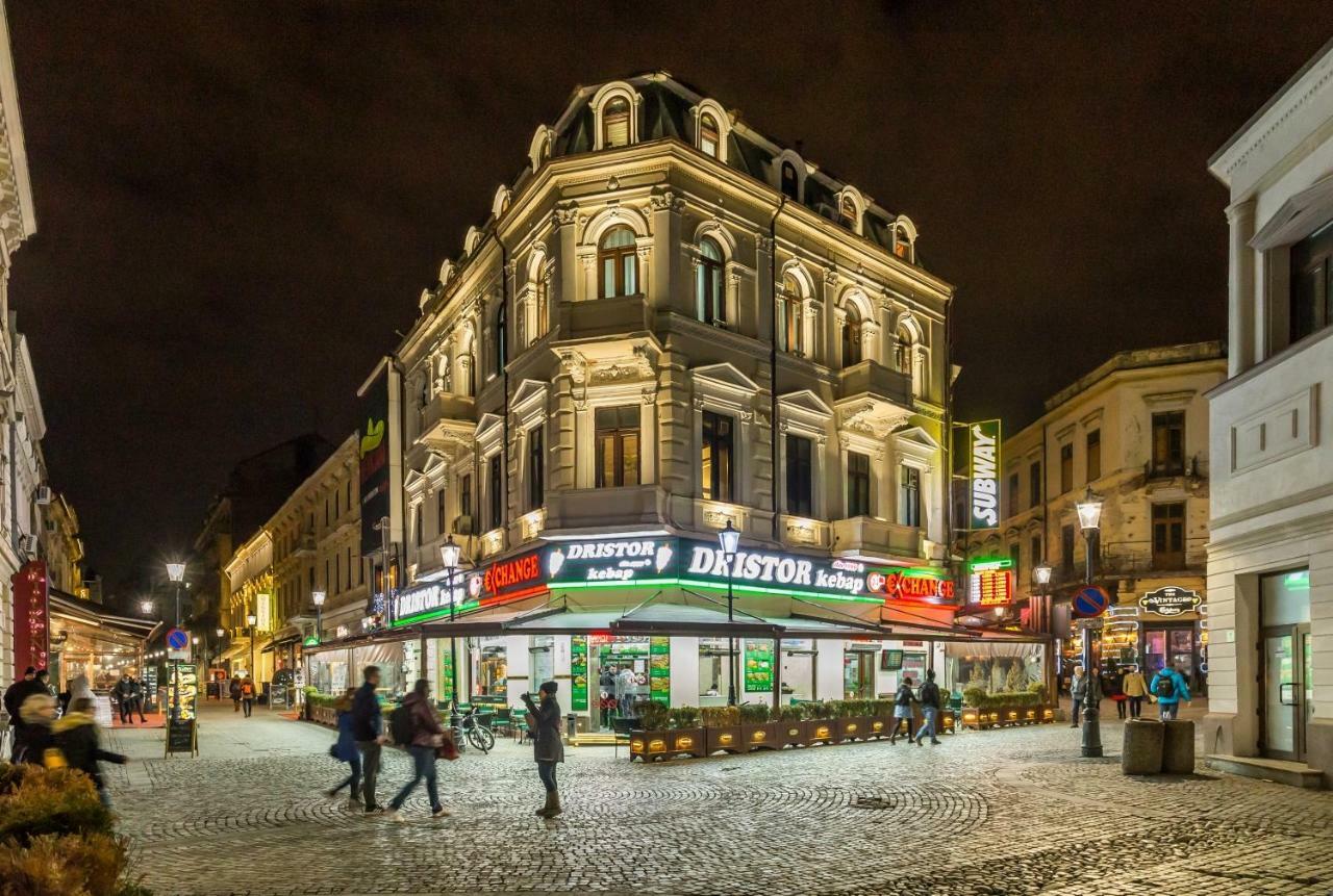 Appartement White Nights Of Old Town Bucarest Extérieur photo